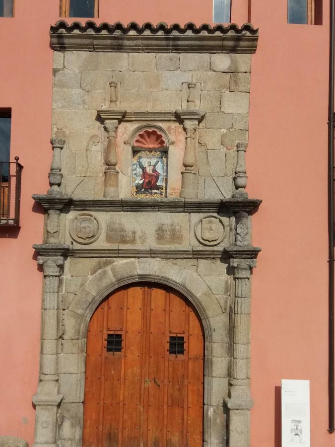 Casa El Reloj Appartement Mombeltrán Buitenkant foto